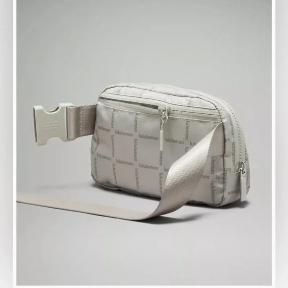 NWT *SOLD OUT Lululemon Everywhere Belt Bag 1L Wordmark Grid Mini Raw Linen - Picture 6 of 7